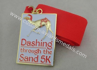 Schneidige Email-Medaille des Sand-5K mit Vergolden und Band für Sport-Sitzung