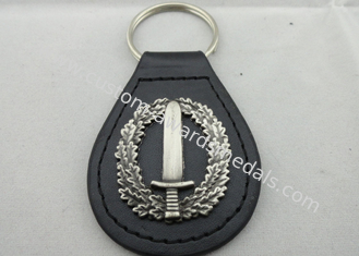 Druckguß personifiziertes ledernes Keychains mit Legierungs-Emblem des Zink-3D, antike Versilberung
